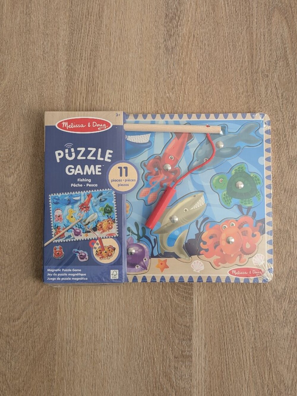 NWT - Melissa & Doug Magnetic Wooden Fishing Game and Puzzle